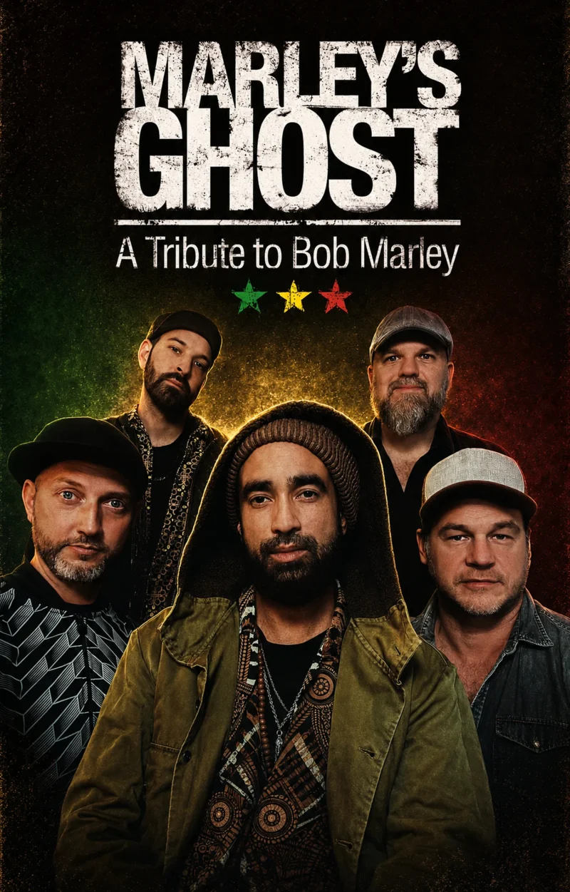 Marley’s Ghost – fünf Bandmitglieder vor einem Hintergrund in Grün, Gelb und Rot, darüber der Schriftzug „Marley’s Ghost – A Tribute to Bob Marley“